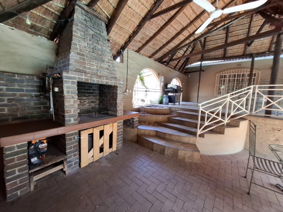 4 Bedroom Property for Sale in Protea Park North West